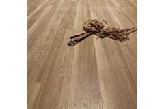 EXPONA Commercial Blond 4022 Honey Ash